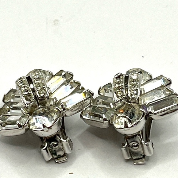 Eisenberg  Crystal Clear Rhinestone Clip On Earrings Vintage 🌸 - Picture 8 of 14